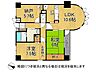 間取り：南向きの間取りは、日当たりが良く、明るいリビングで快適な生活を楽しめます。自然光がたっぷり入り、心地よい空間です。