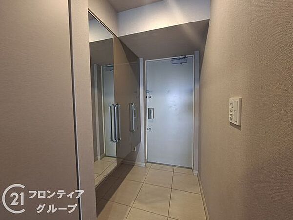 玄関を拡大表示