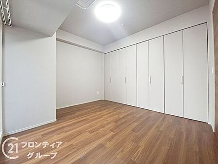 住まい選びは、価格や立地だけでなく、将来の暮らし方まで含めて考えることが大切です。今の段階で気になっていることを、まずスタッフに話してみてください