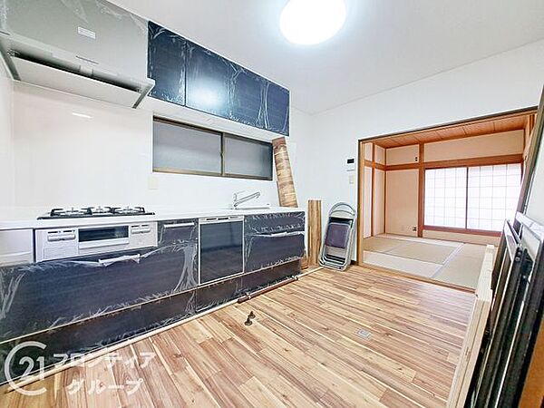 キッチンを拡大表示