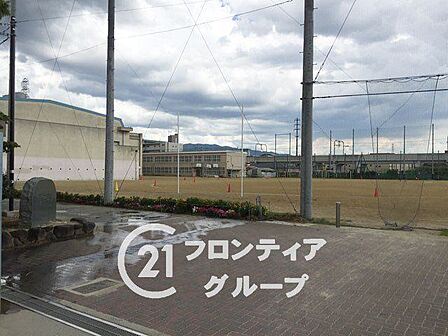 東大阪市立玉川中学校 徒歩17分。 1310m