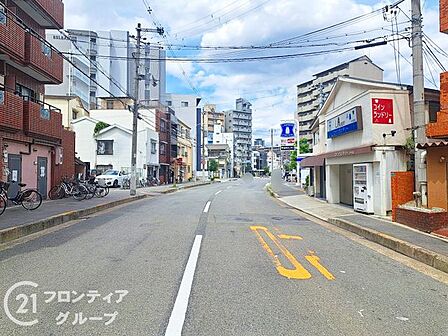 写真だけではわからない採光・広さ・周辺環境の実感は、実際に足を運んでみることが一番です。ご見学はいつでもご予約いただけます