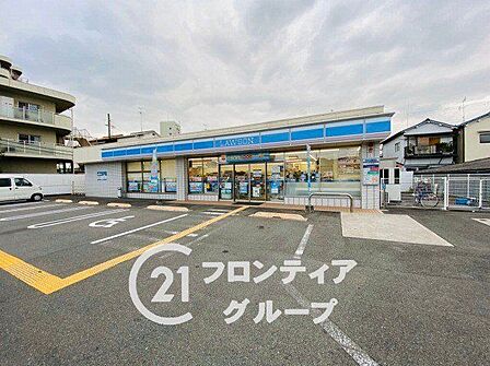 ローソン東大阪若江本町店 徒歩1分。 60m