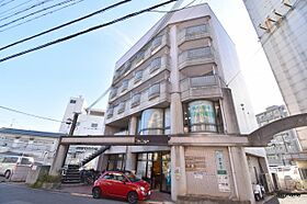 大阪府吹田市穂波町（賃貸マンション1K・3階・18.00㎡） その1