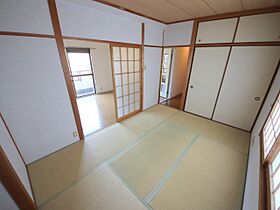 パーヴォ山口  ｜ 奈良県生駒市中菜畑2丁目（賃貸マンション1LDK・3階・47.30㎡） その4