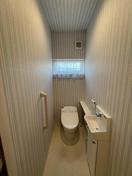 トイレを拡大表示