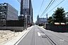 その他：敷地西側の前面道路