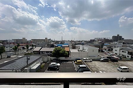 バルコニーからの眺め（南方向）［2026年8月25日撮影］