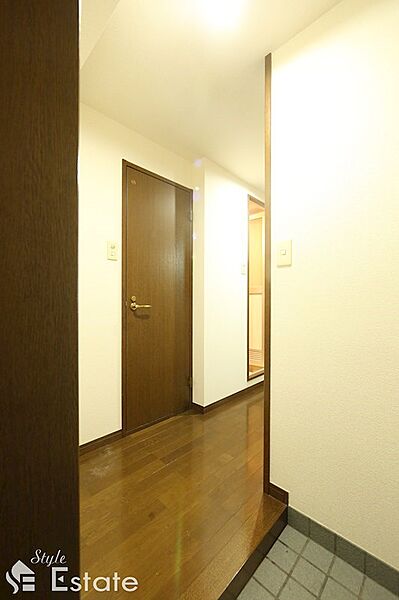 画像8:玄関