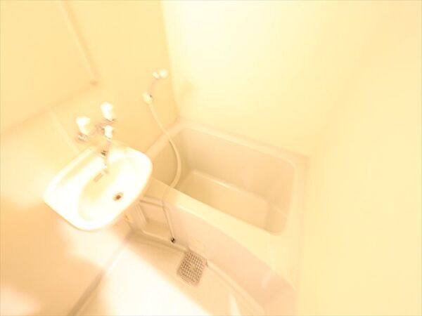 画像6:バスルーム　浴室乾燥機付き