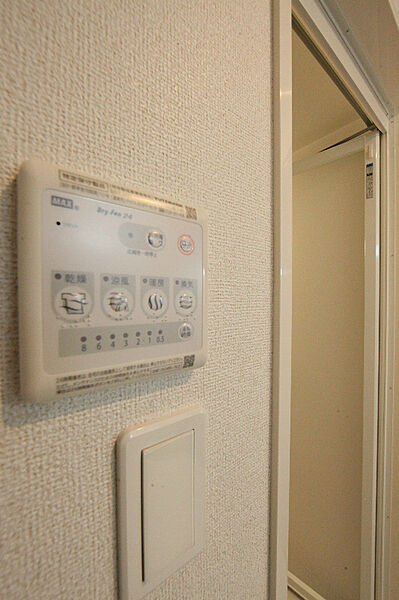 画像13:浴室暖房乾燥機