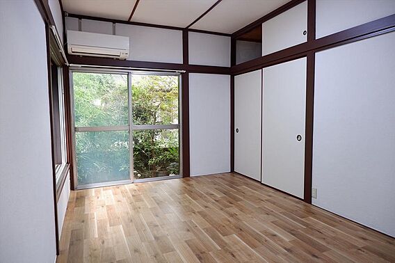 102号室の室...