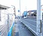 周辺：目の前の道路です。