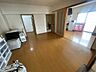 リビング/ダイニング：角部屋の為明るいです！ 