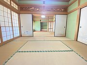 約6帖の和室です。2部屋をつなげて冠婚葬祭等の集会にも対応できます。