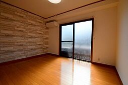 アイランド丸和 401号室 4階1DKのリビング/ダイニング