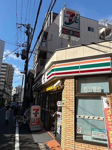 セブンイレブン大阪中崎西店　徒歩2分