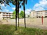周辺：小学校 1600m 犢橋小学校
