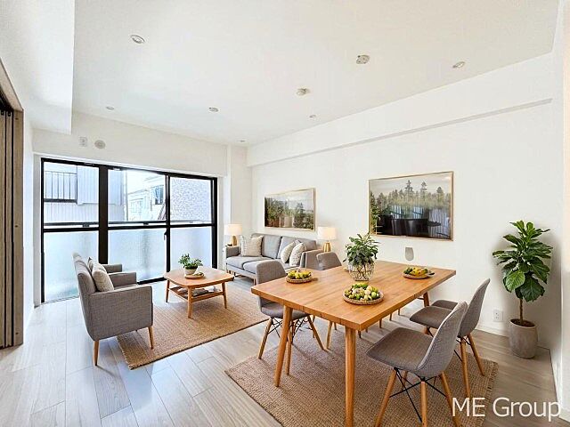 リビング/ダイニング パールモア浦安 2階/-