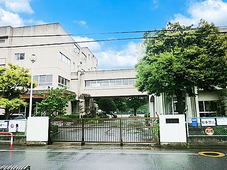 小学校 1090m 千葉市立上の台小学校