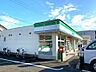 周辺：ファミリーマート鳥栖弥生が丘店 1070m