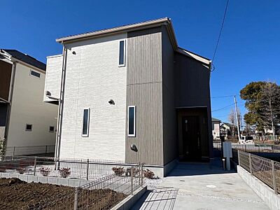 外観：たっぷりの陽光と心地よい風が舞い込む住まい 