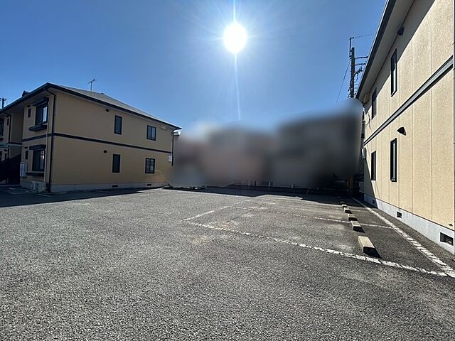 5 / 11