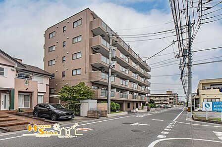 内覧をご希望の方は、お気軽にお問い合わせください。また、社用車によるご自宅や最寄り駅からの無料送迎サービスもご利用いただけます。初めてのマイホーム探しも、しっかりとサポートいたします。
