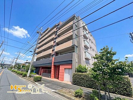 ＪＲ武蔵野線『東浦和』駅徒歩11分の住宅地です。新規リフォーム済みで新築同様にキレイな室内！新生活をキレイなお部屋からスタートさせてみませんか。
