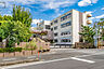 周辺：越谷市立西方小学校（700m）
