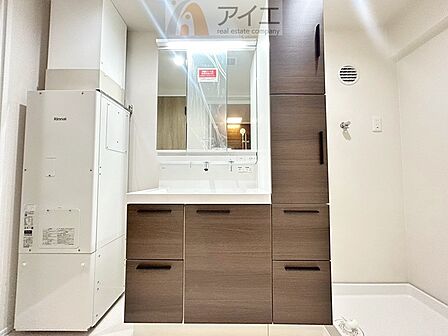 上質な洗面空間がゆとりの時間を演出