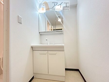 上質な洗面空間がゆとりの時間を演出