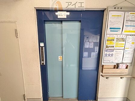 清掃も行き届いたエレベーターホール