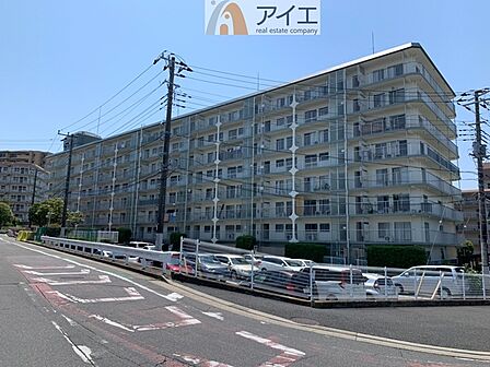 友人を呼びたくなるリノベーション済みのきれいな住まいです
