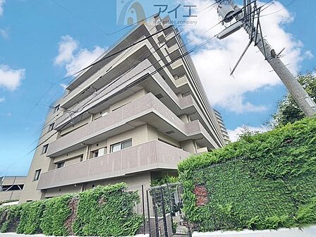 溢れる陽光でご家族の笑顔も輝く住まい