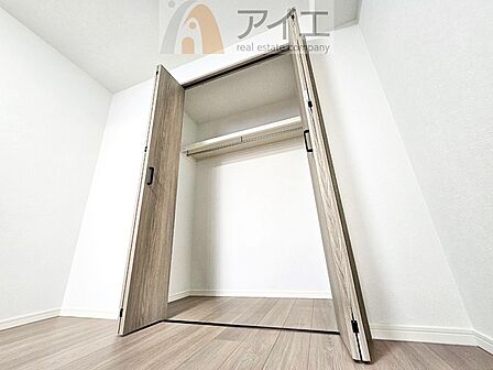 【施工例】お子様の荷物も片付く、全居室収納スペース