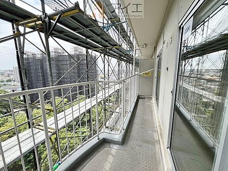 空を近くに感じられる眺望を楽しめます