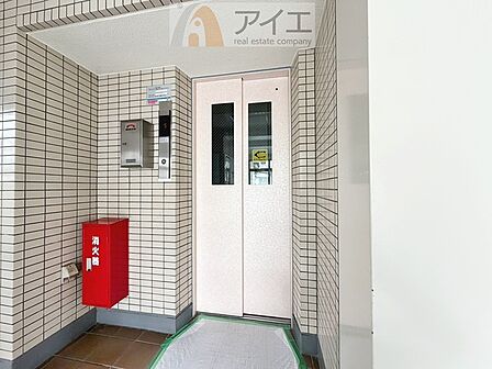 清掃も行き届いたエレベーターホール