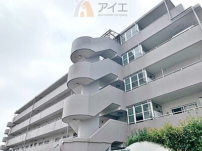 外観:設備が充実したリノベーション物件で、豊かな生活を実現 外観:設備が充実したリノベーション物件で、豊かな生活を実現