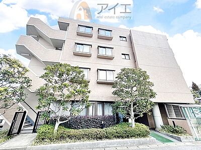 外観:友人を呼びたくなるリノベーション済みのきれいな住まいです 外観:友人を呼びたくなるリノベーション済みのきれいな住まいです