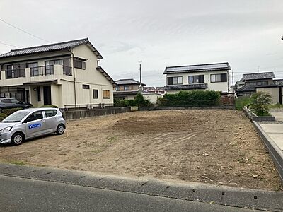 外観：現在建築中の外観画像です。ご内覧は同じメーカーの完成物件へご案内いたしますので、いつでもご相談ください！