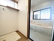 洗濯機置き場も室内にあります！