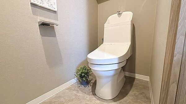 トイレを拡大表示