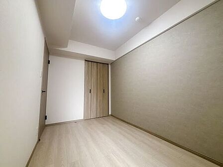 色合いに統一感のある、落ち着いた雰囲気のお部屋です。