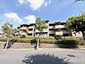 外観：安心のオートロック付きマンション。