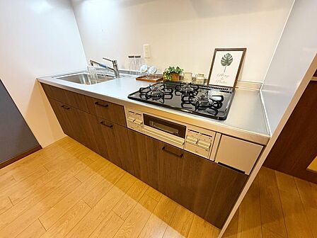 ☆大型のシステムキッチン☆家族と会話しながら楽しくクッキング!!