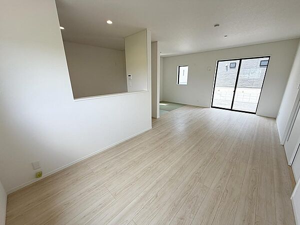 リビング/ダイニングを拡大表示
