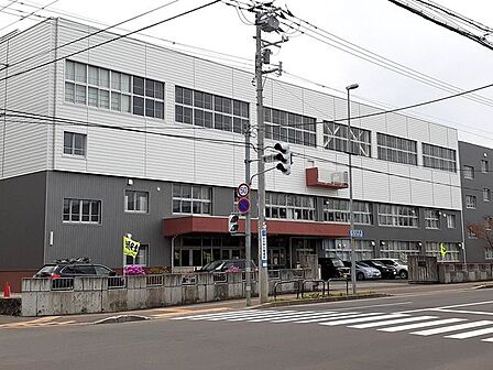 美香保中学校 470m