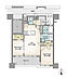 間取り：2020年築の中古マンション！南向きバルコニーから差し込む明るい陽光で快適空間！各居室には大容量のウォークインクローゼットやLDKに収納完備など、収納場所もしっかり確保されています。
