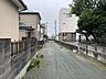 外観：前面道路含む現地写真